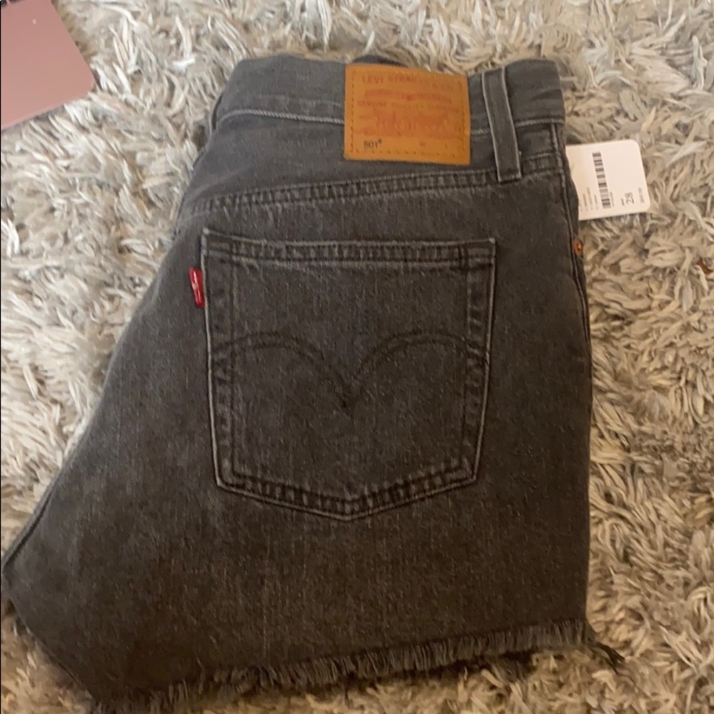 black levi’s 501